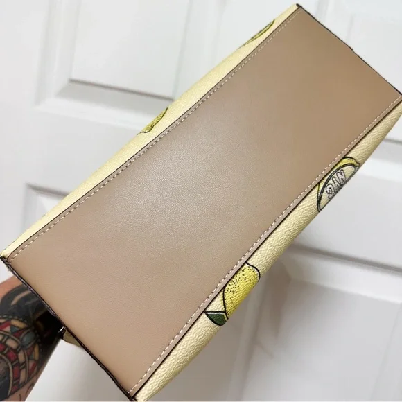 Coach Mollie 25 Special Edition Lemon Print Coated Canvas Leather Tote NWOT - Picture 6 of 13